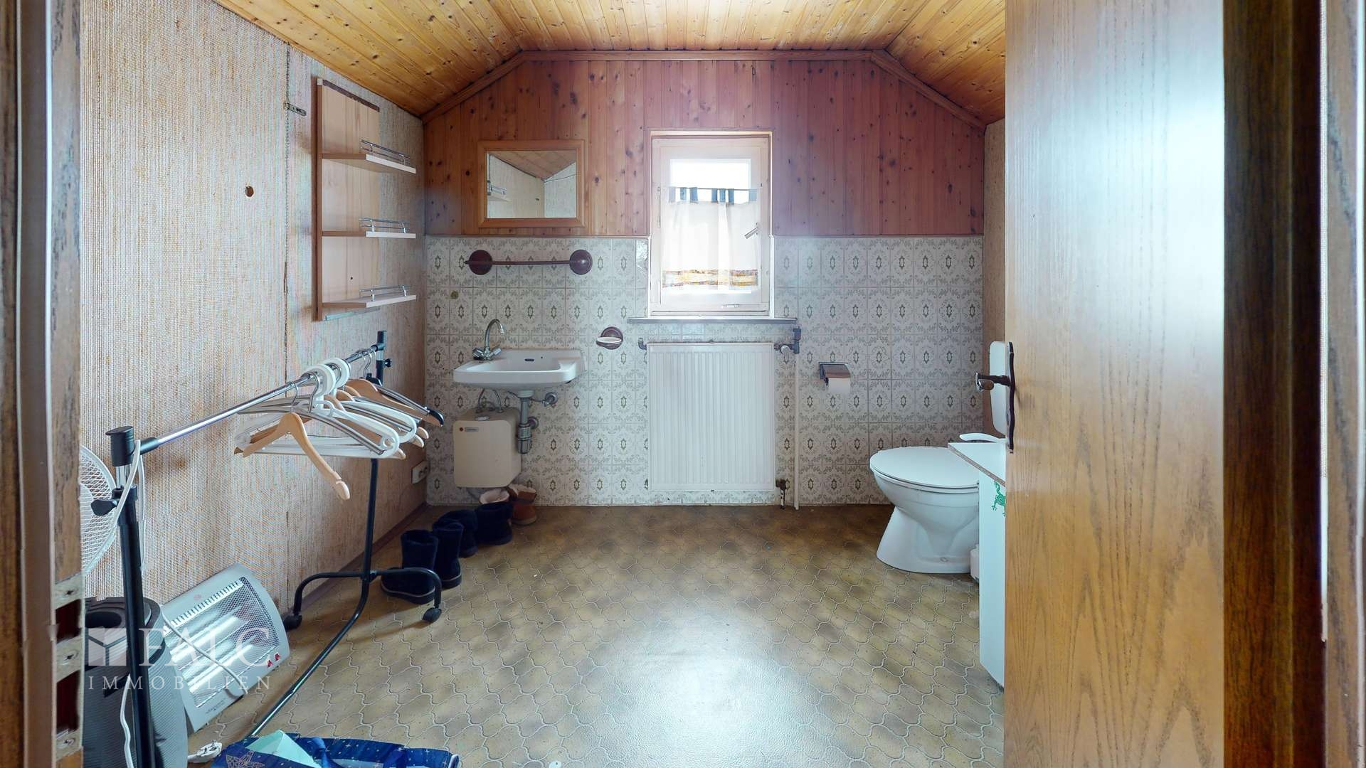 DG WC